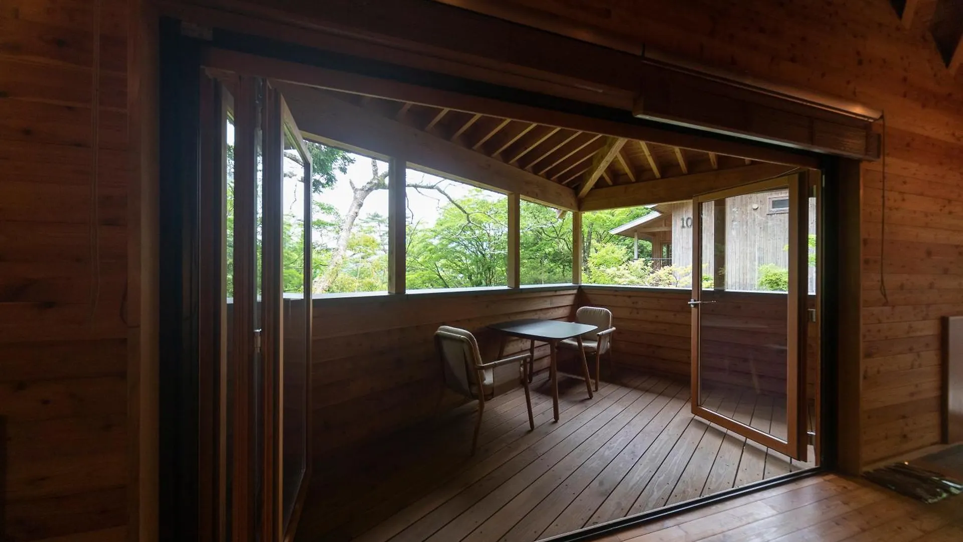 旅館 箱根リトリート villa 1/f（ワンバイエフ）by okcs