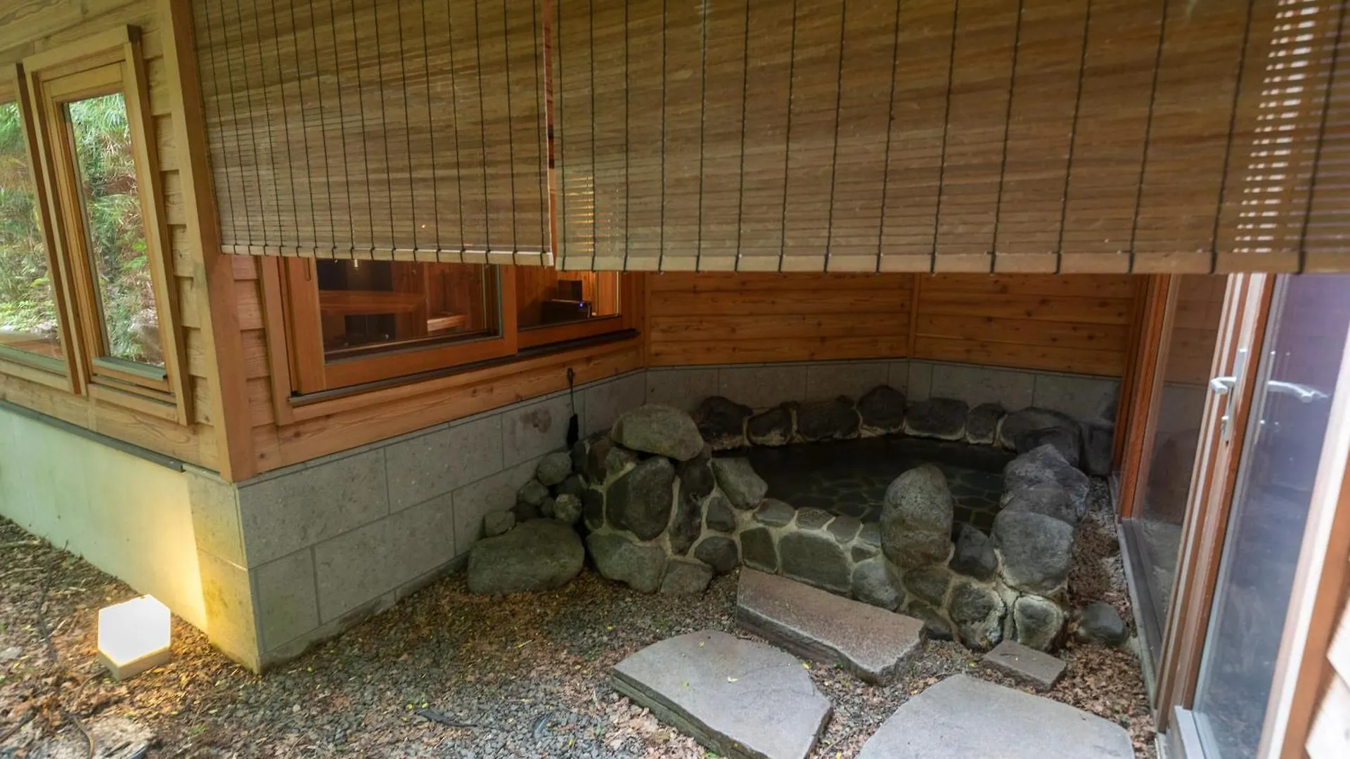 旅館 箱根リトリート villa 1/f（ワンバイエフ）by okcs